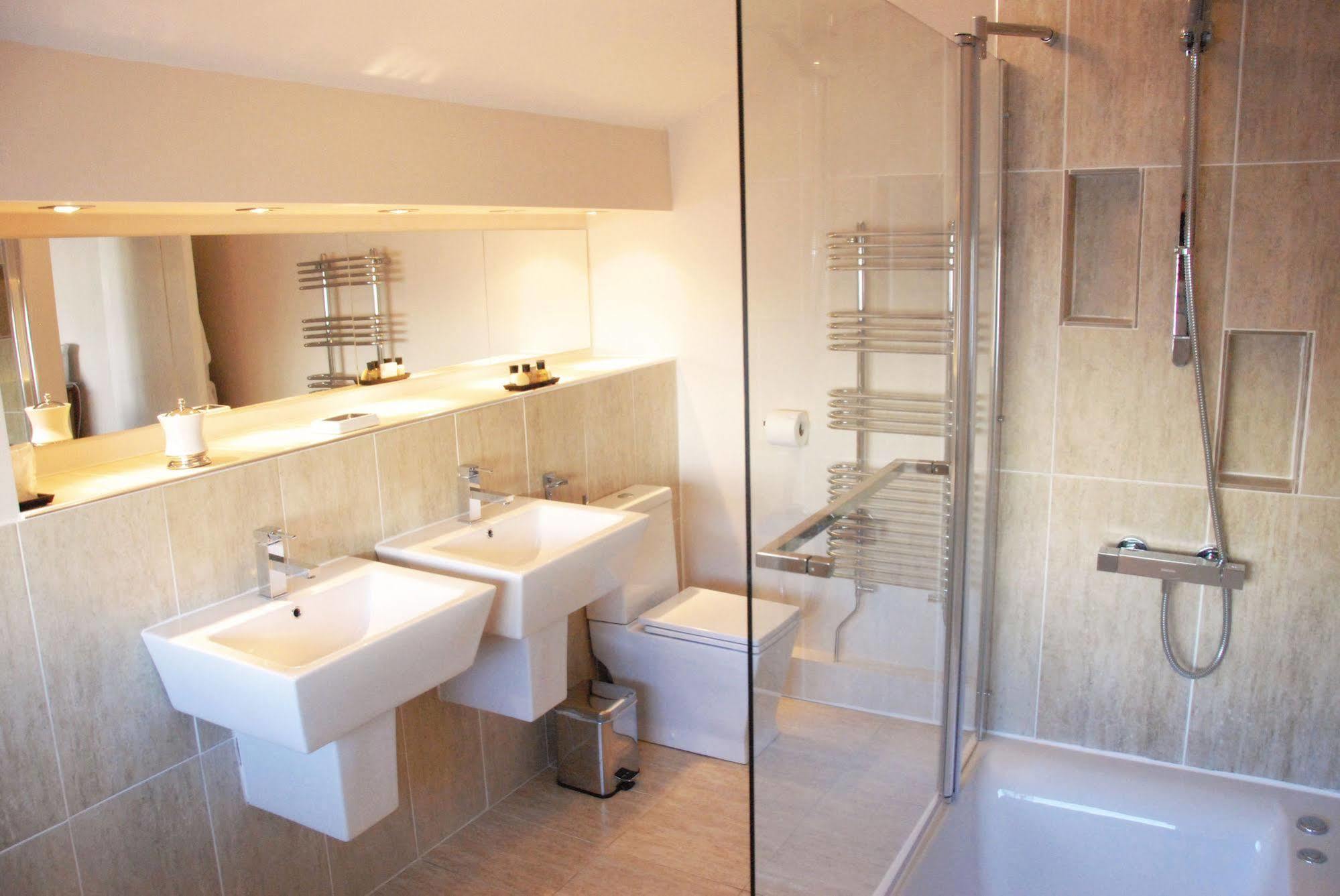 Waters Reach Guest House Christchurch  Esterno foto