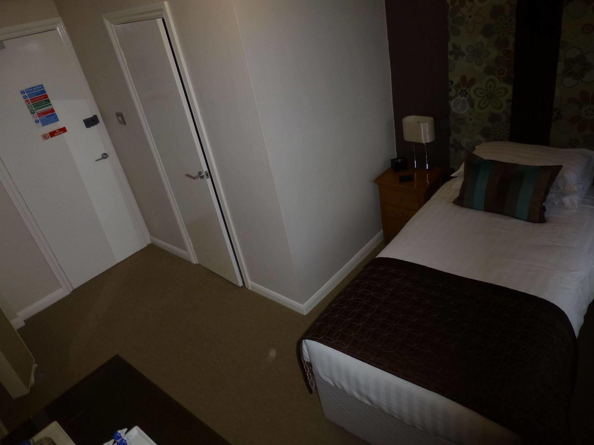 Waters Reach Guest House Christchurch  Esterno foto